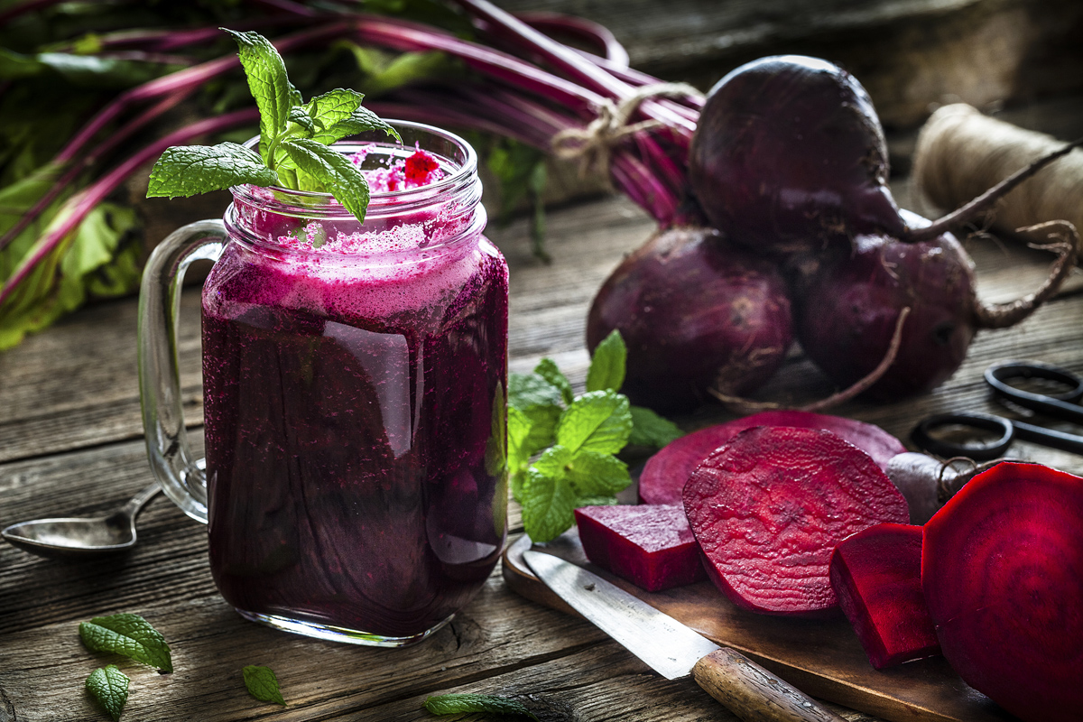 Itt a pink smoothie – 5 új egészségbomba ital céklával
